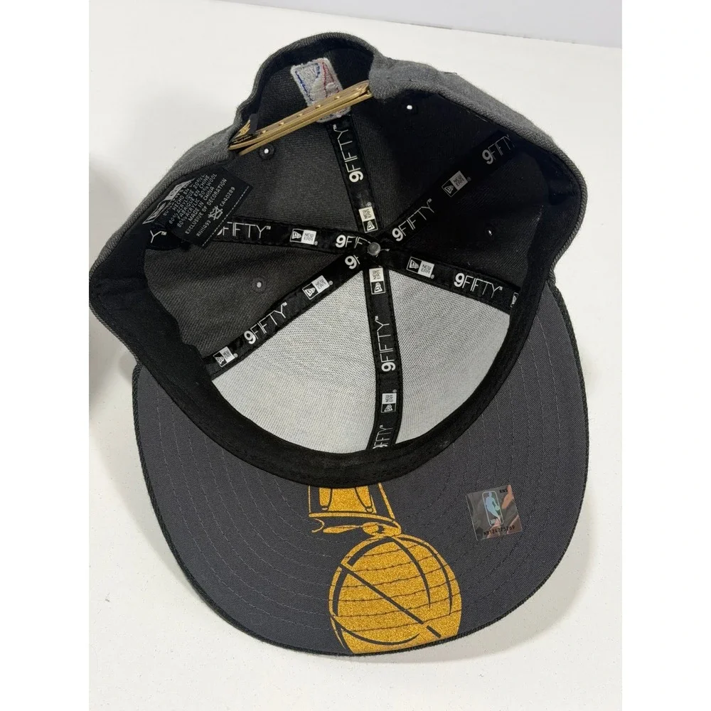 New‎ Era Golden State Warriors 2018 NBA Champions 9FIFTY Snapback Hat Grey Gold